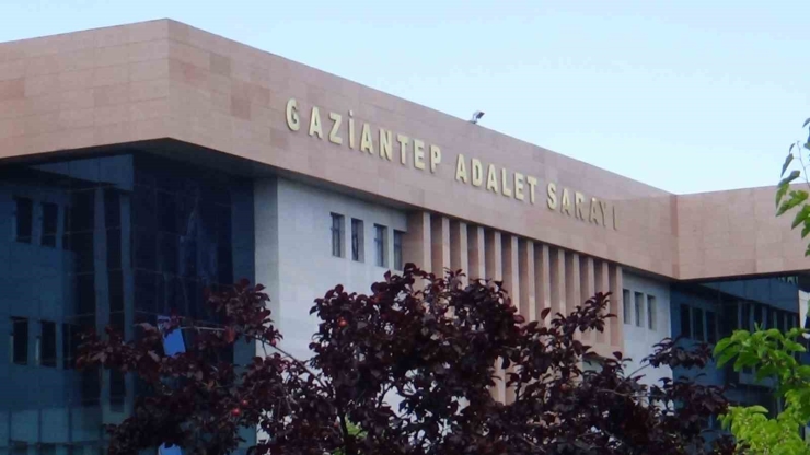 Gaziantep’te ’medyum’ Dolandırıcılar Yargılanmaya Başladı