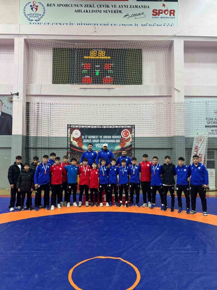 Şahinbey Belediye Spor, U17 Güreşte Grup Şampiyonu