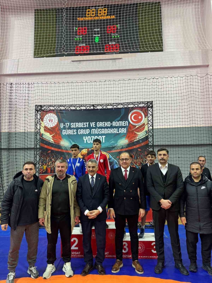 Şahinbey Belediye Spor, U17 Güreşte Grup Şampiyonu