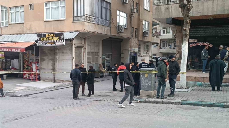 Kolondan Ses Geldiği İddiası Binayı Boşalttırdı