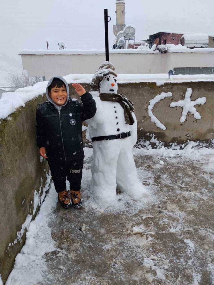 Diyarbakır’ın En Güzel Kardan Adamı Seçildi