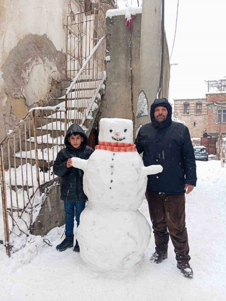 Diyarbakır’ın En Güzel Kardan Adamı Seçildi