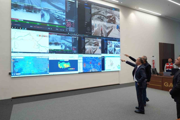 Gaziantep Valisi Çeber: "trafiğe Kapalı Yolumuz Yok"