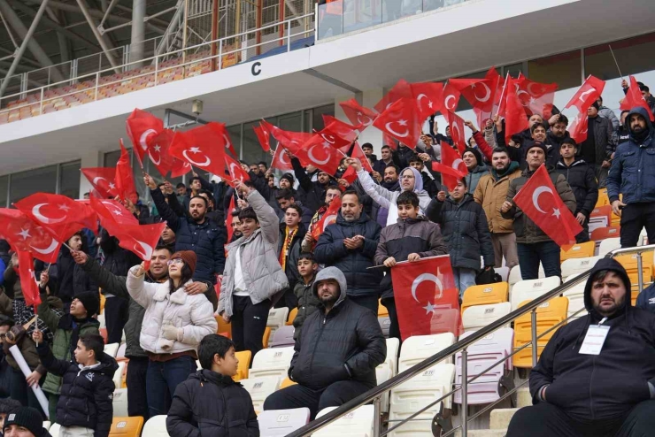 Tff 3. Lig: Malatya Yeşilyurtspor: 0 - 12 Bingöl Spor: 1