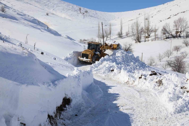 Battalgazi Belediyesi Kırsalda Kapalı Yolları Açtı