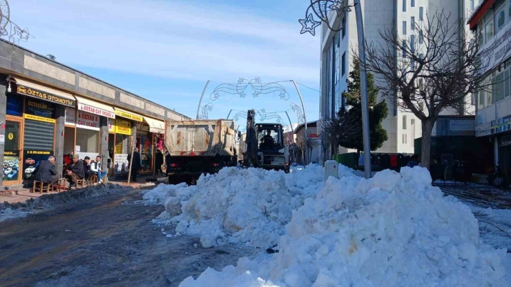 Kulp’ta Hayat Normale Döndü