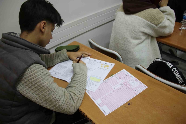 Haliliye’de Gençlere Destek