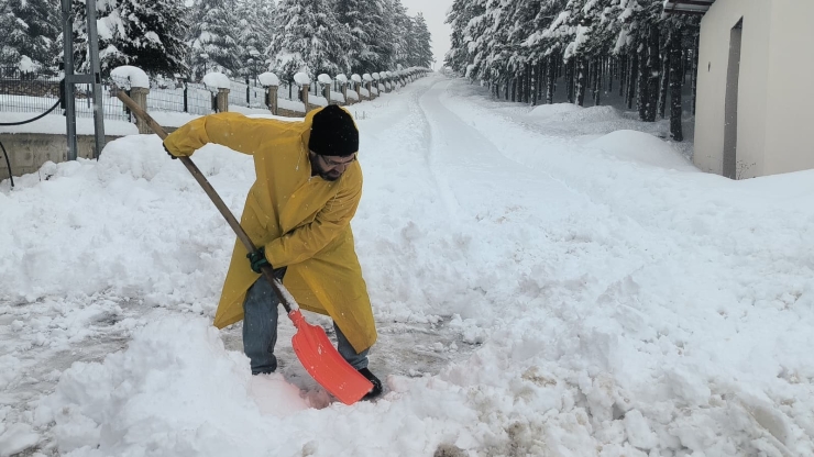 Malatya’da Kırsal Kesimlerde Kar Yağışı Etkili Oluyor