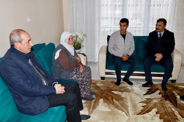 Şehit Ailelerine Anlamlı Ziyaret