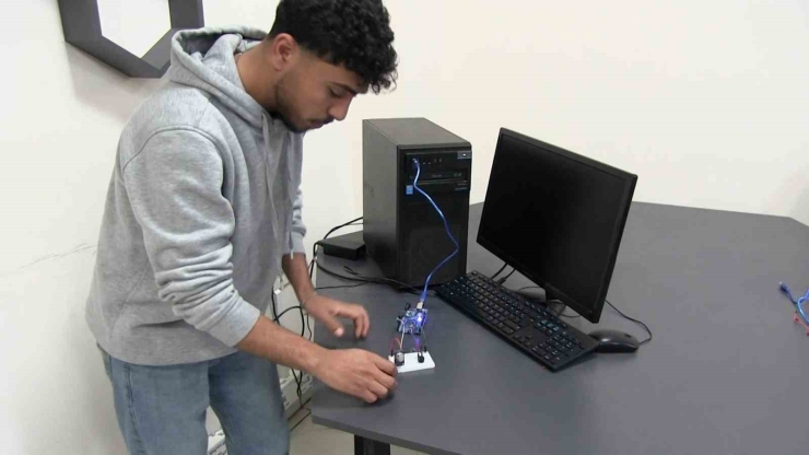 Eyyübiye’de Robotik Kodlama Kursu Kayıtları Devam Ediyor