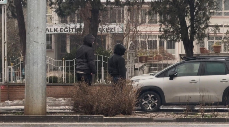 Diyarbakır’da Sağanak Yağış Hayatı Olumsuz Etkiledi