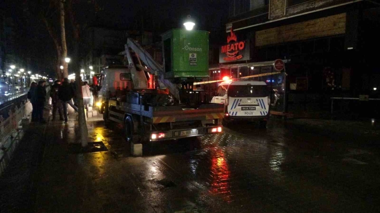 Malatya’da 6 Katlı Binanın İstinat Duvarı Çöktü