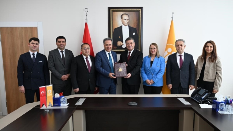 Ürgenç Tıp Üniversitesi İle İnönü Üniversitesi Arasında İş Birliği Protokolü