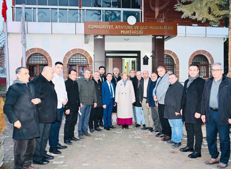 Milletvekili Ölmeztoprak Muhtarlarla Bir Araya Geldi