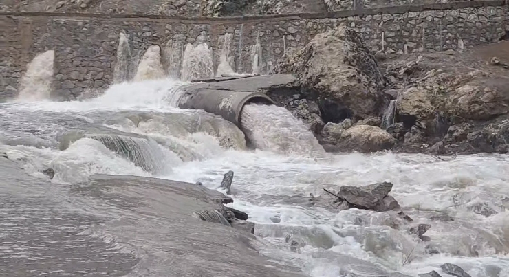 Sinek Çayının Debisi Yükseldi