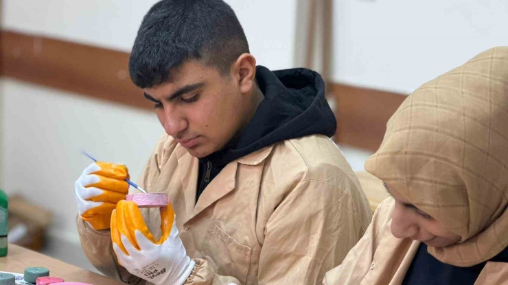 Engelleri Ahşapla Aşıyorlar: Siverek’te Öğrencilerden Sanata Dokunuş