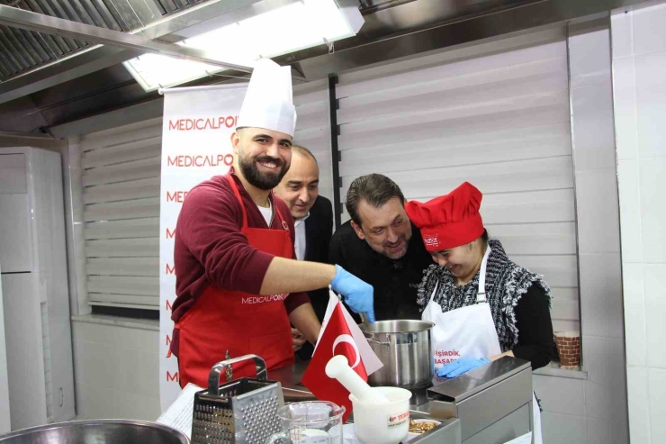 Özel Öğrenciler "birlikte Pişirdik, Birlikte Başardık" Etikliğinde Buluştu