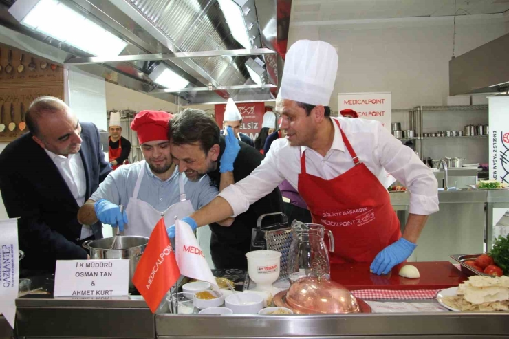 Özel Öğrenciler "birlikte Pişirdik, Birlikte Başardık" Etikliğinde Buluştu