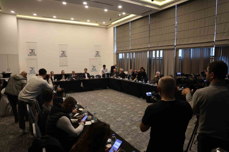 Dicle Elektrik 14 Yılda Sorumluluk Bölgesindeki 6 İle 70 Milyar Yatırım Yaptı