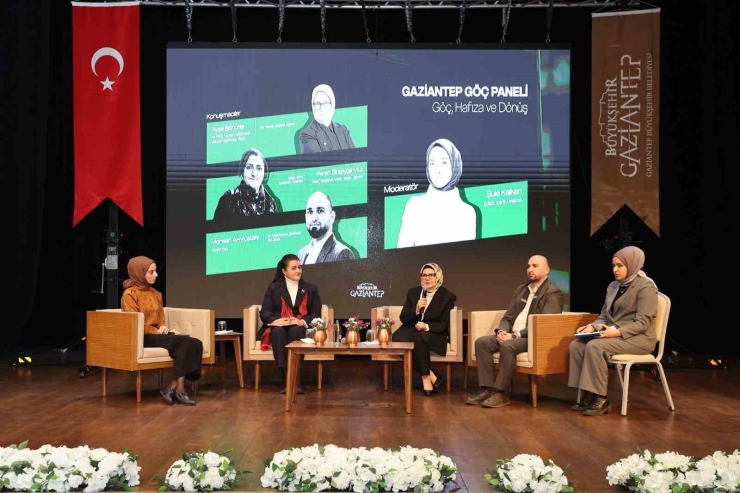 Gaziantep Büyükşehir’in Ev Sahipliğinde "yeşil Otobüs" Belgeselinin İlk Gösterimi Yapıldı