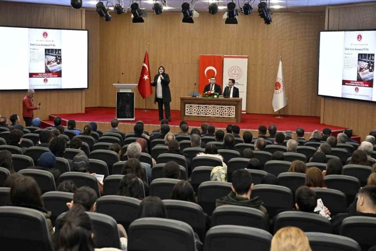 İban’ların Üçüncü Kişilere Kullandırılmaması İçin Öğrencilere Seminer Verildi