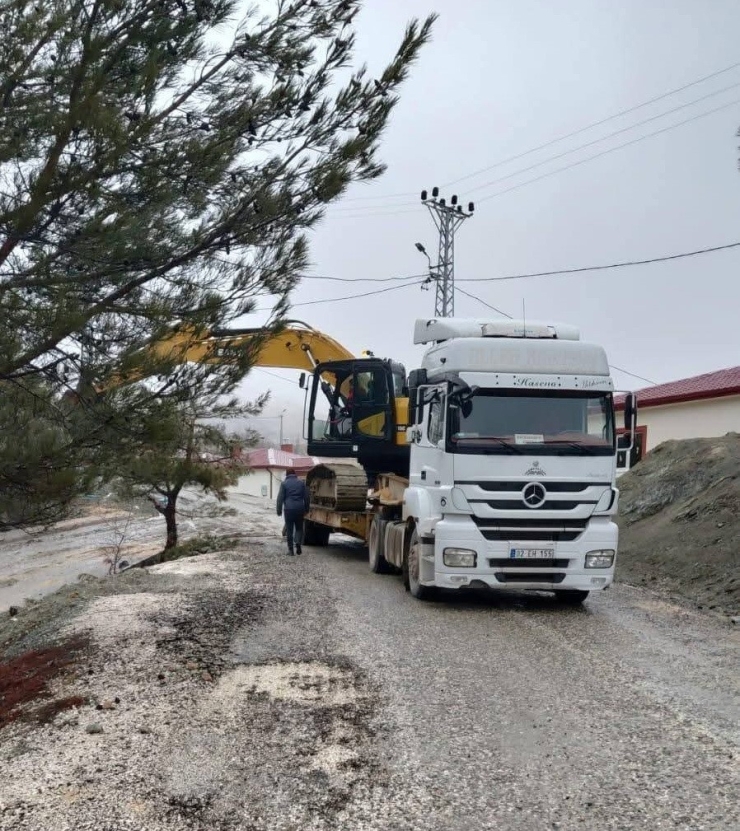 Karabahşılı Köyü’nde Yağış Sonrası Çalışmalar Başladı