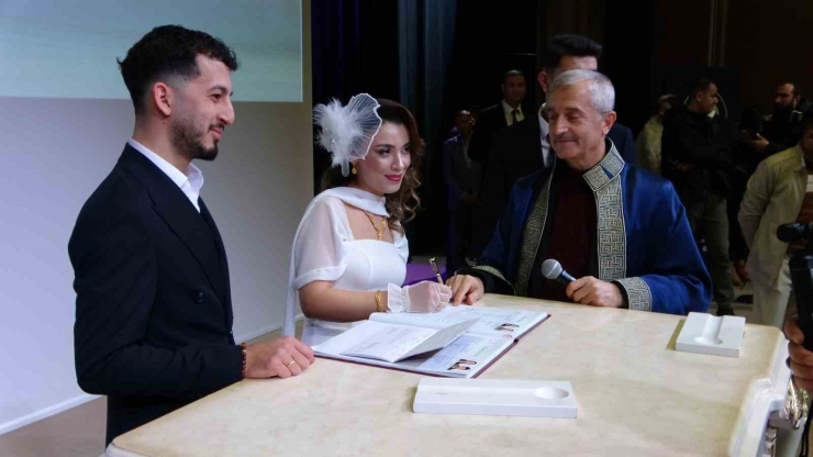 Gaziantep’te 14 Şubat’ta 62 Çift Evliliğe "evet" Dedi