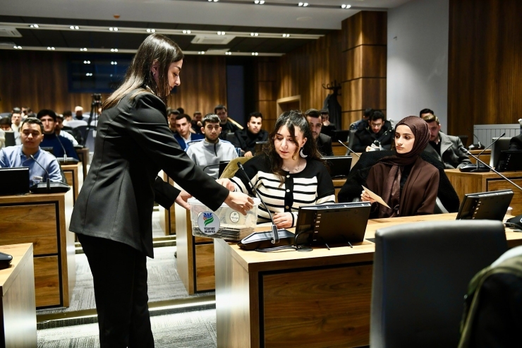 Yeşilyurt Genç Meclis’in Yeni Başkanı Yusuf Salih Tatar Oldu