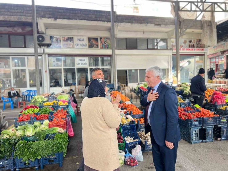 Başkan Karamehmetoğlu, Esnaf Ve Vatandaşlarla Bir Araya Geldi