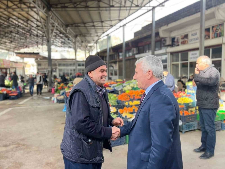 Başkan Karamehmetoğlu, Esnaf Ve Vatandaşlarla Bir Araya Geldi