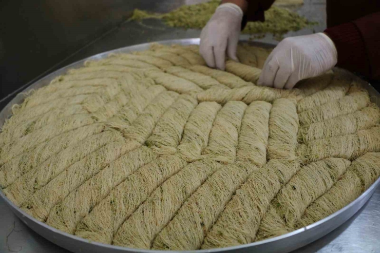 Ramazan’da 25 Ton Kadayıf Satışı Hedefleniyor