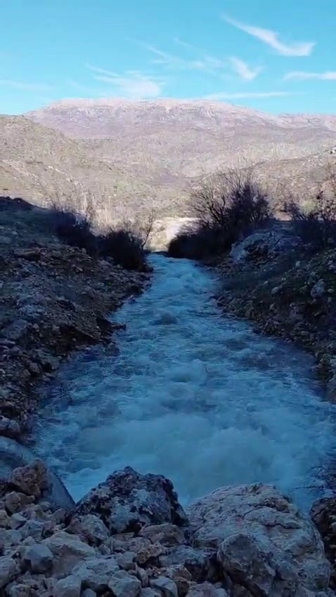 Kayalık Alandan Sular Çıktı