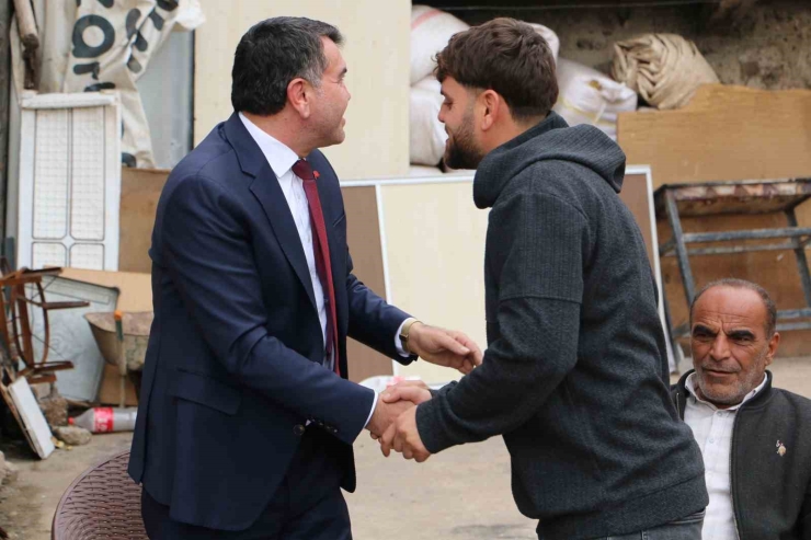 Diyarbakır’da Devlet Bahçeli Adına ’ramazan Kolisi’ Dağıtıldı