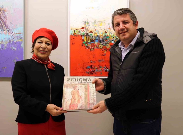 Ressam Hatice Aydoğan Sanko Sanat Galerisi’nde Sergi Açtı
