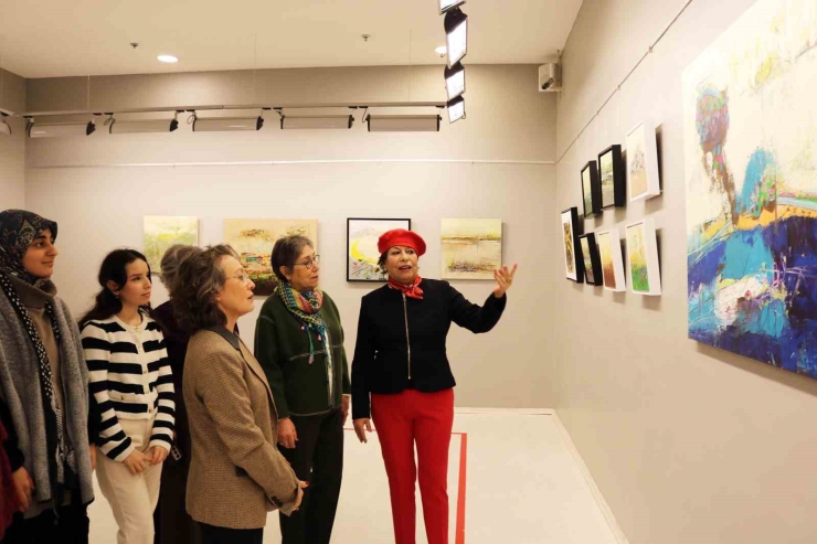 Ressam Hatice Aydoğan Sanko Sanat Galerisi’nde Sergi Açtı