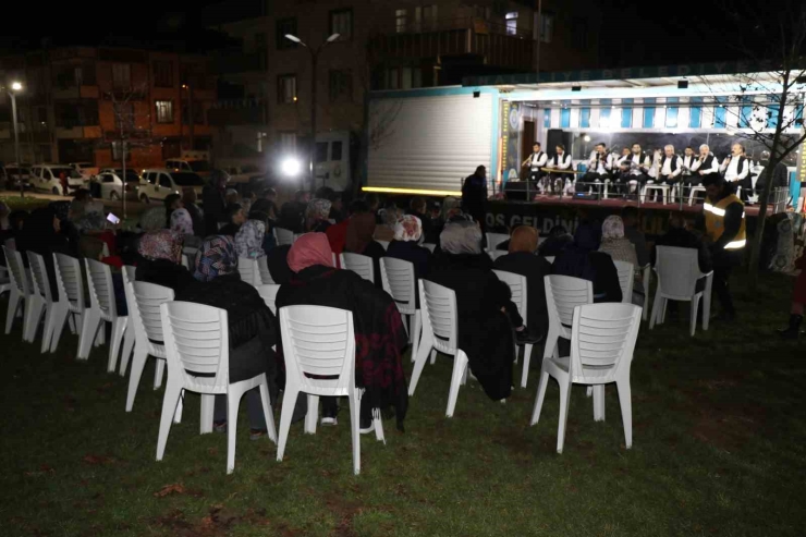 Haliliye’de Kurulan İftar Çadırında Yüzlerce Vatandaş Aynı Sofrada Buluştu