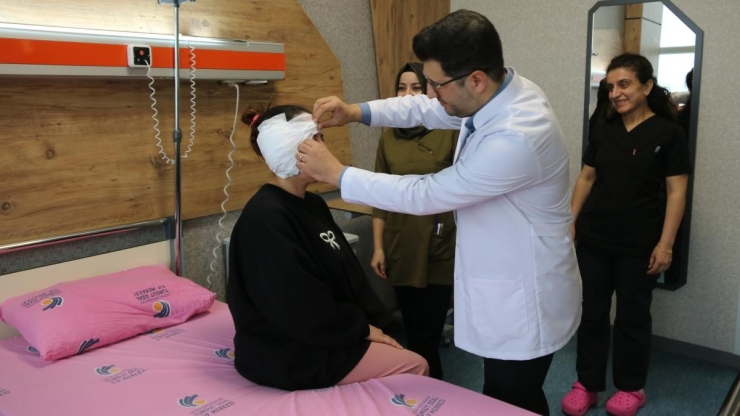 Turgut Özal Tıp Merkezi’nde Koklear İmplant Ameliyatları Yeniden Başladı