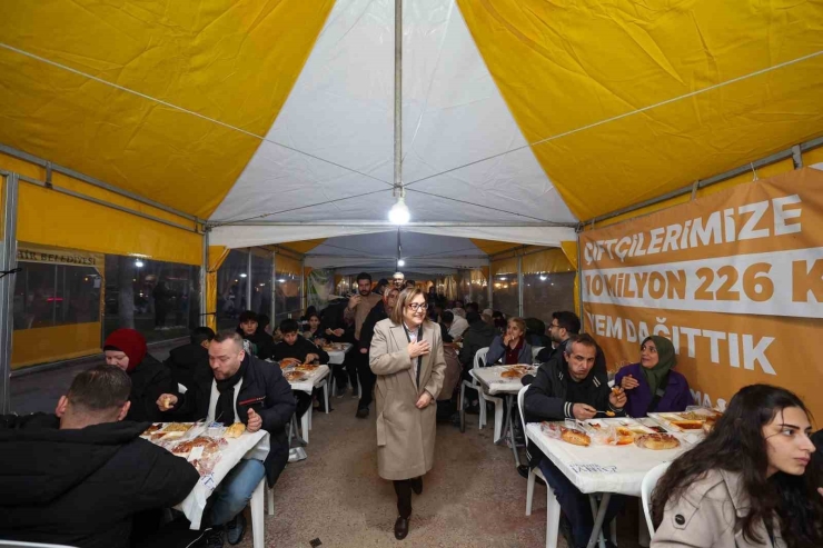 Şahin, Vatandaşlarla İftarda Buluştu