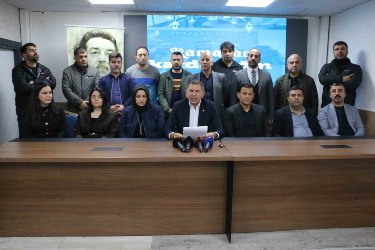 Diyarbakır’dan "milli Ve Manevi Değerlere Sahip Çıkın" Talebi