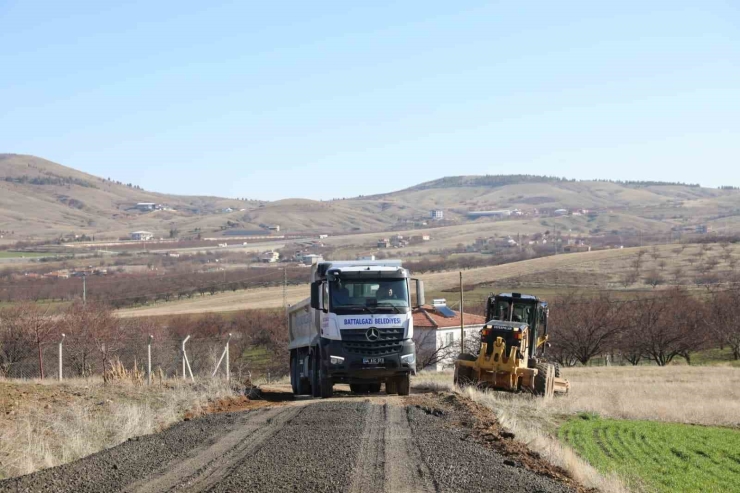 Battalgazi Belediyesi Yenice Mahallesi’nde Alt Serim Çalışması Yaptı
