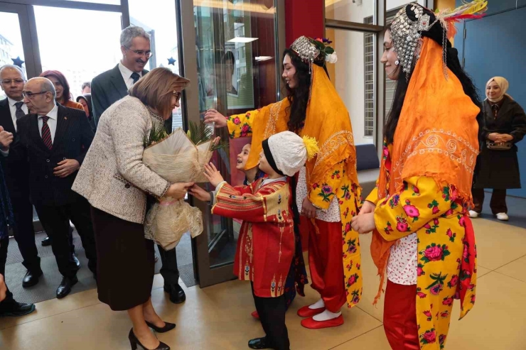 Şahin, Yetenek Kaşifi Projesi Tanıtım Programına Katıldı