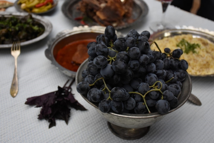 Yaklaşık 200 Yıllık Han, Zamana Direniyor