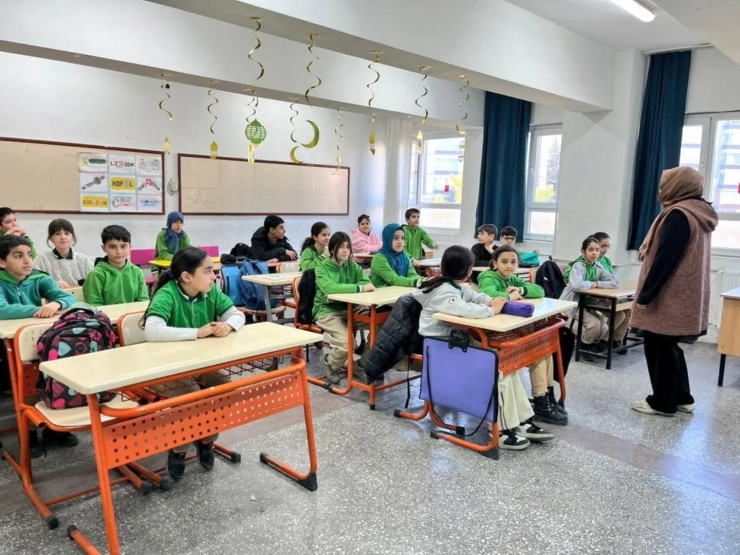 Yeşilyurt’ta "güvenli Aile, Güvenli Nesil" Projesiyle Geleceğe Güvenli Adımlar Atlıyor