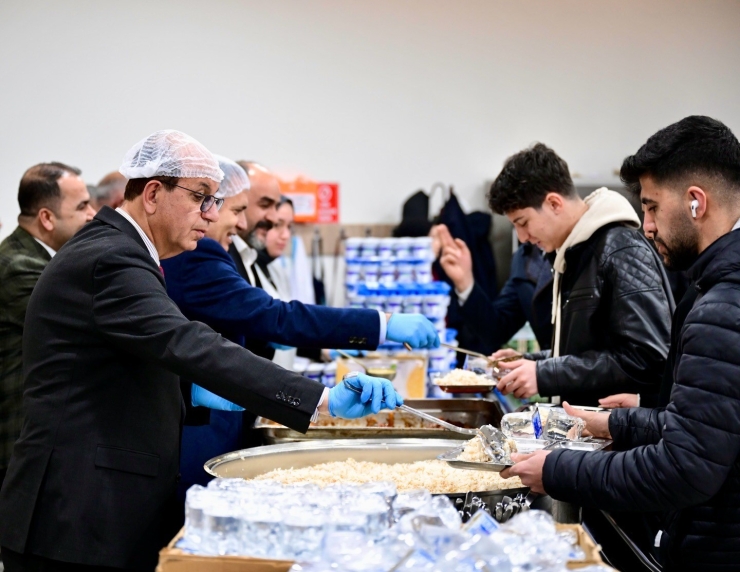 Başkan Geçit: "iftar Soframızla Gönüller Arasında Güçlü Bir Köprü Kuruyoruz"