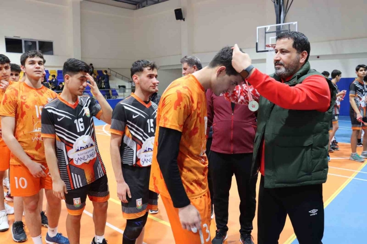 Voleybol Takımı, Türkiye Finallerinde Şanlıurfa’yı Temsil Edecek