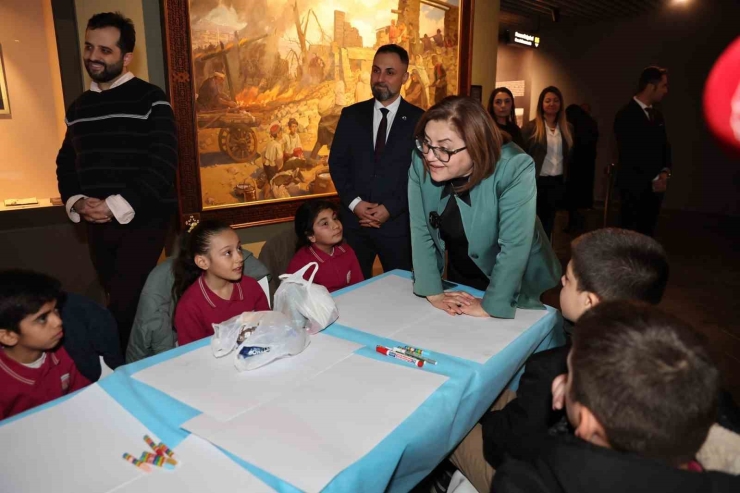 Gazi Şehirde İyilik Çocuklarla Yayılıyor