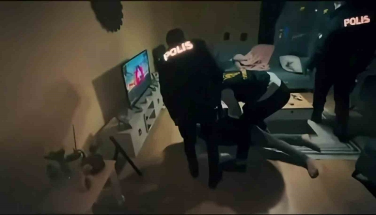 Diyarbakır Merkezli 14 İlde "son İstasyon" Operasyonu