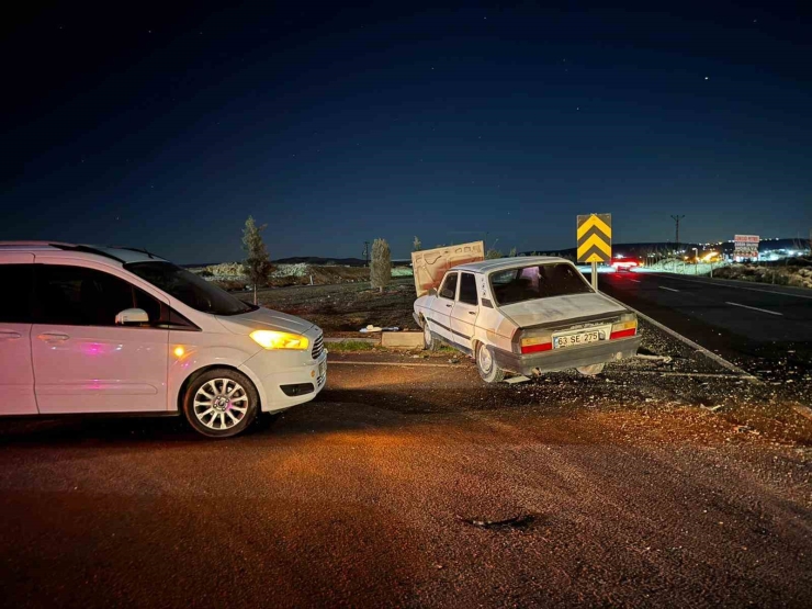 Şanlıurfa’da Hafif Ticari Araç İle Otomobil Çarpıştı: 5 Yaralı