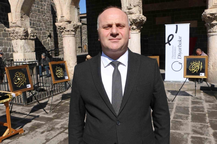 Diyarbakır’da Esma-ül Hüsna Maraş İşlemeleri Ulu Cami’de Sergilendi