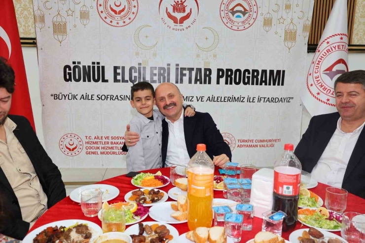 Yetim Aileler İftar Programında Buluştu